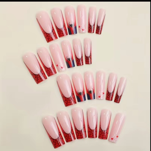 24 pc Spider-Man press on nails - Picture 2 of 3